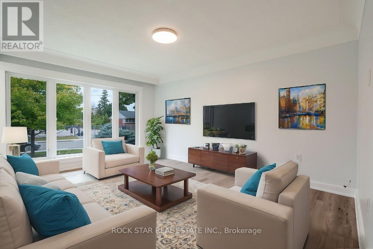 Upper - 16 Wildewood Avenue, Hamilton, Ontario  L8T 1X3 - Photo 3 - X12540256