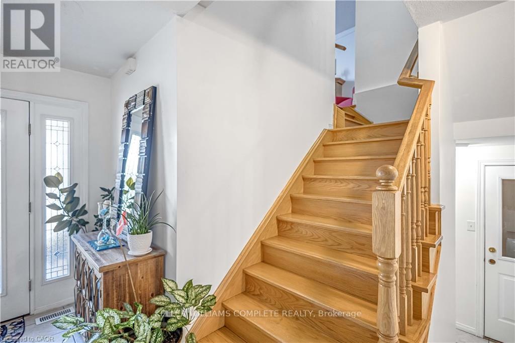 16 Jessica Street, Hamilton, Ontario  L8W 4A3 - Photo 16 - X12540348