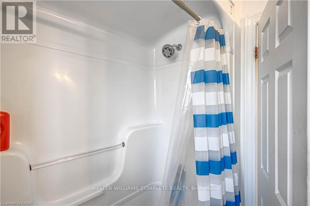 16 Jessica Street, Hamilton, Ontario  L8W 4A3 - Photo 31 - X12540348