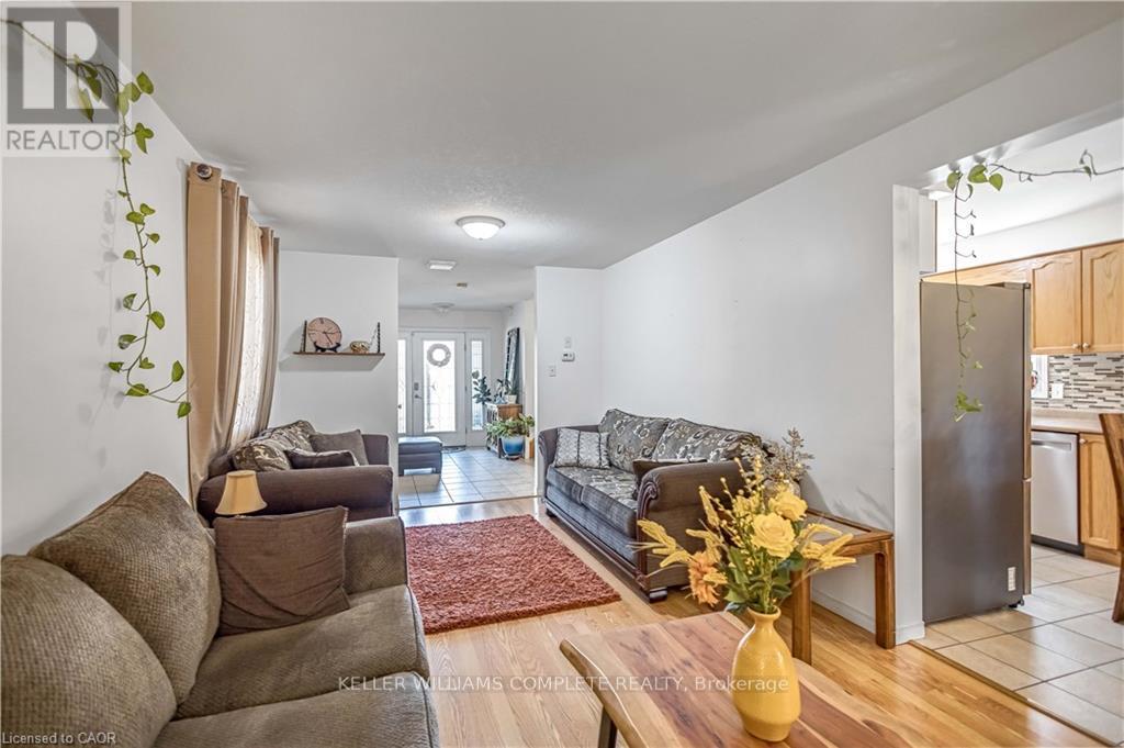 16 Jessica Street, Hamilton, Ontario  L8W 4A3 - Photo 8 - X12540348