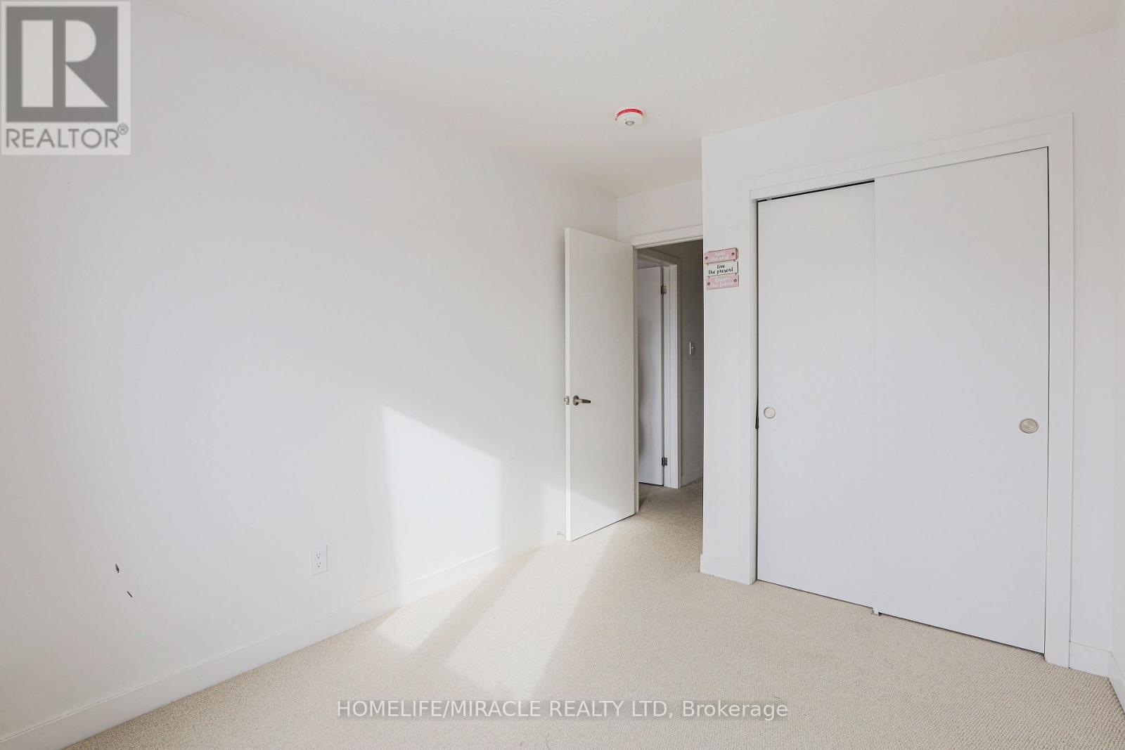 105 Pony Way, Kitchener, Ontario  N2R 0R8 - Photo 20 - X12540474