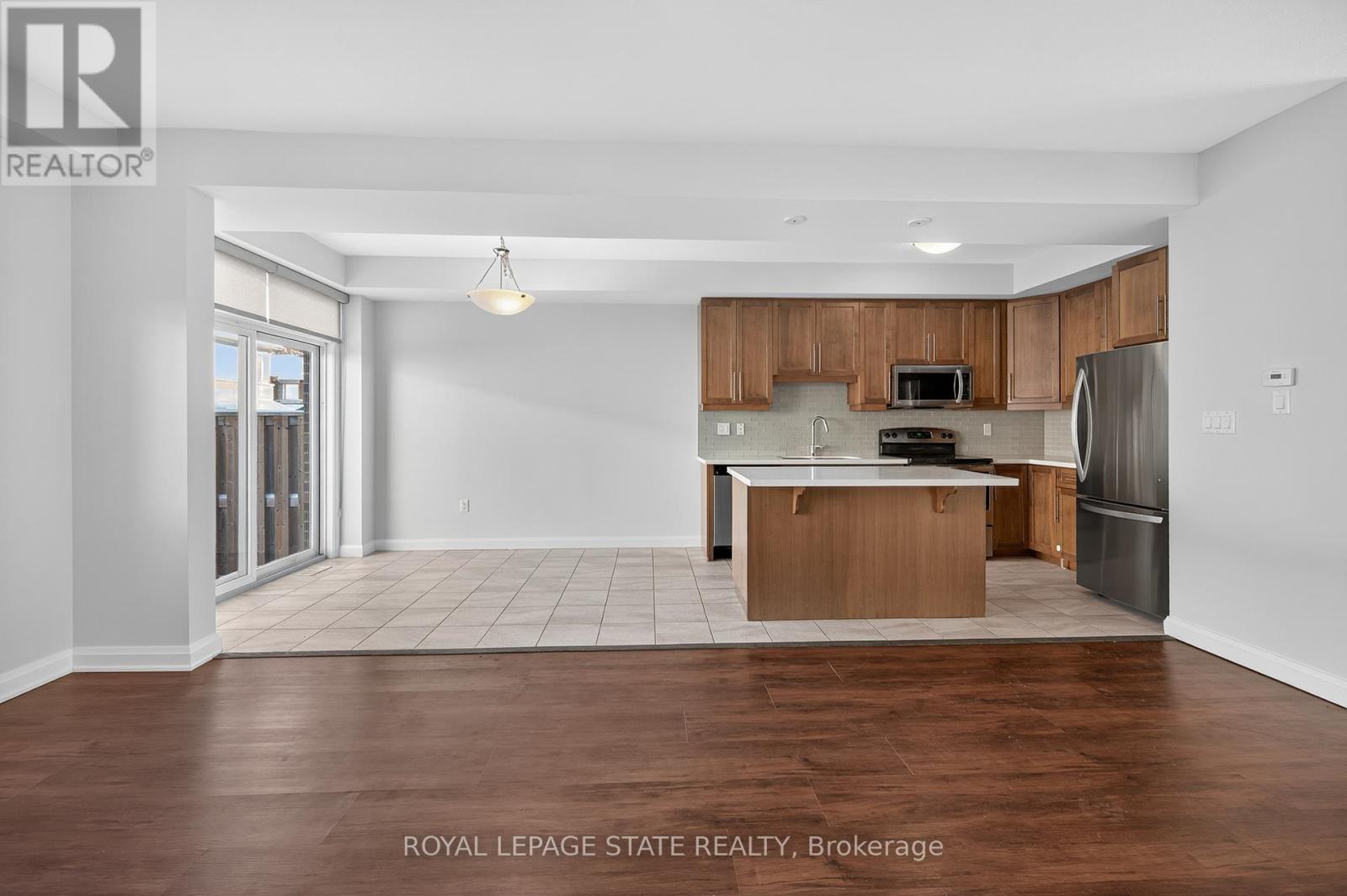 9 Rouley Lane, Hamilton, Ontario  L9G 0G5 - Photo 12 - X12540536