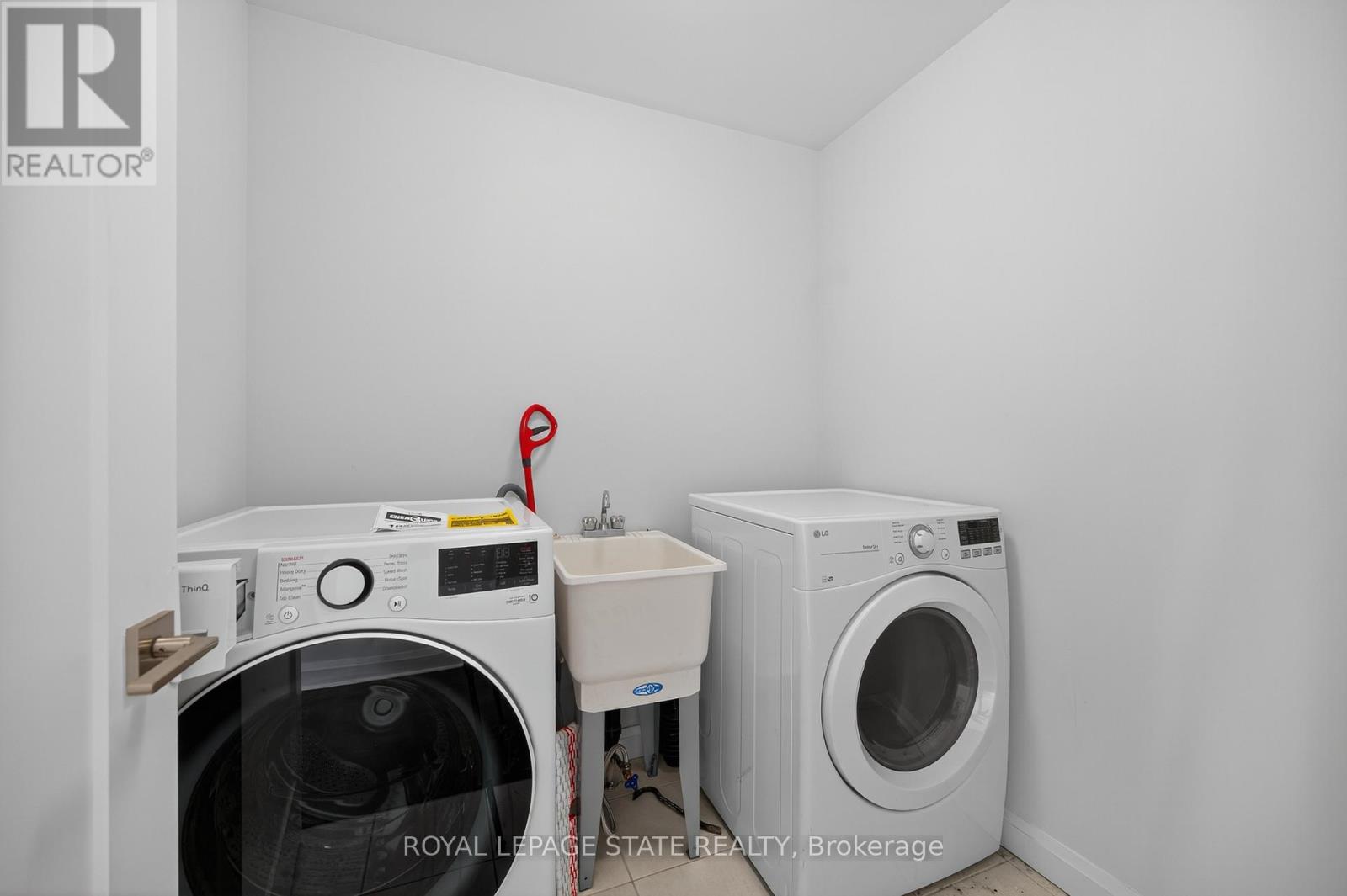 9 Rouley Lane, Hamilton, Ontario  L9G 0G5 - Photo 31 - X12540536