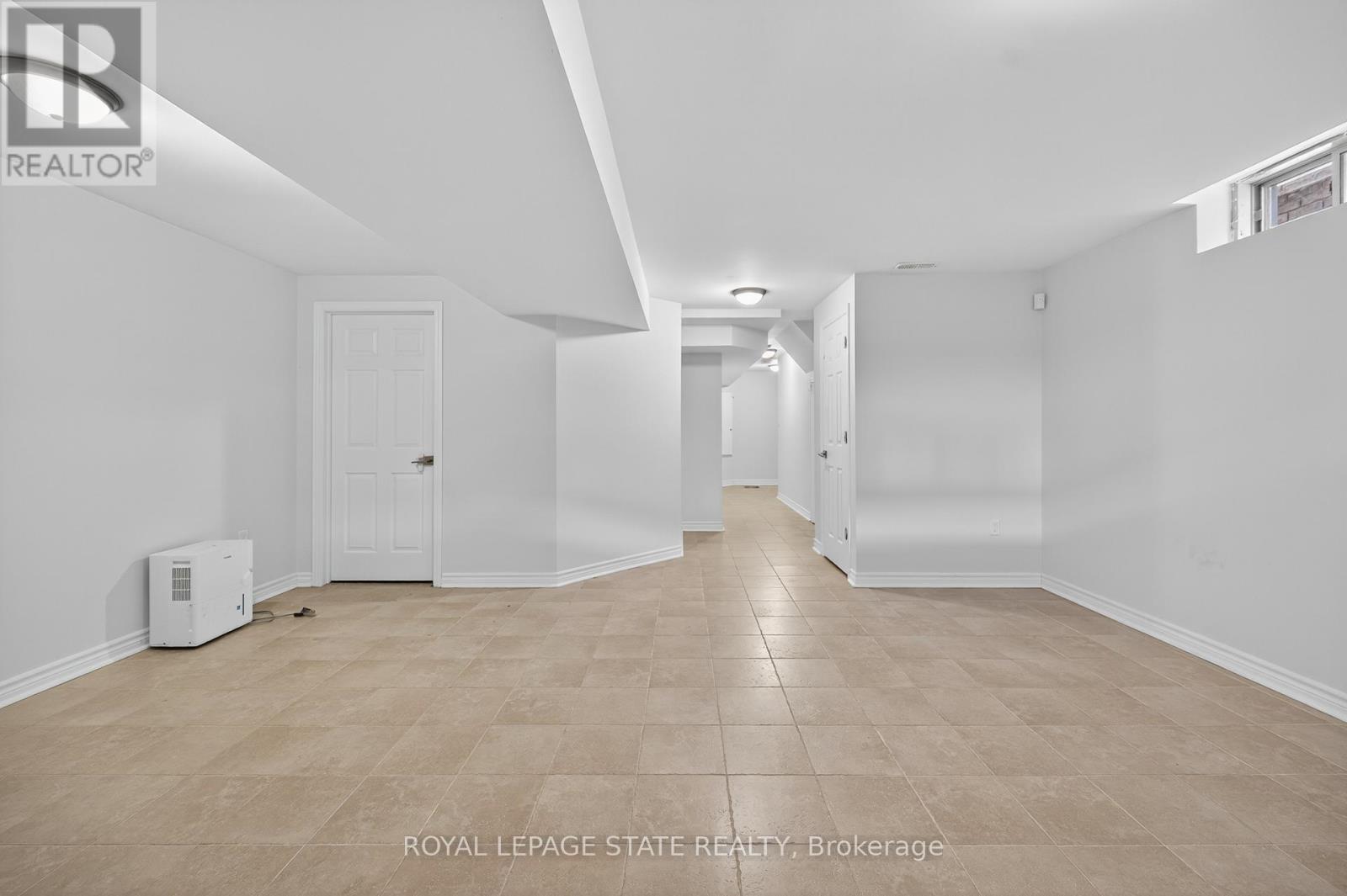 9 Rouley Lane, Hamilton, Ontario  L9G 0G5 - Photo 36 - X12540536