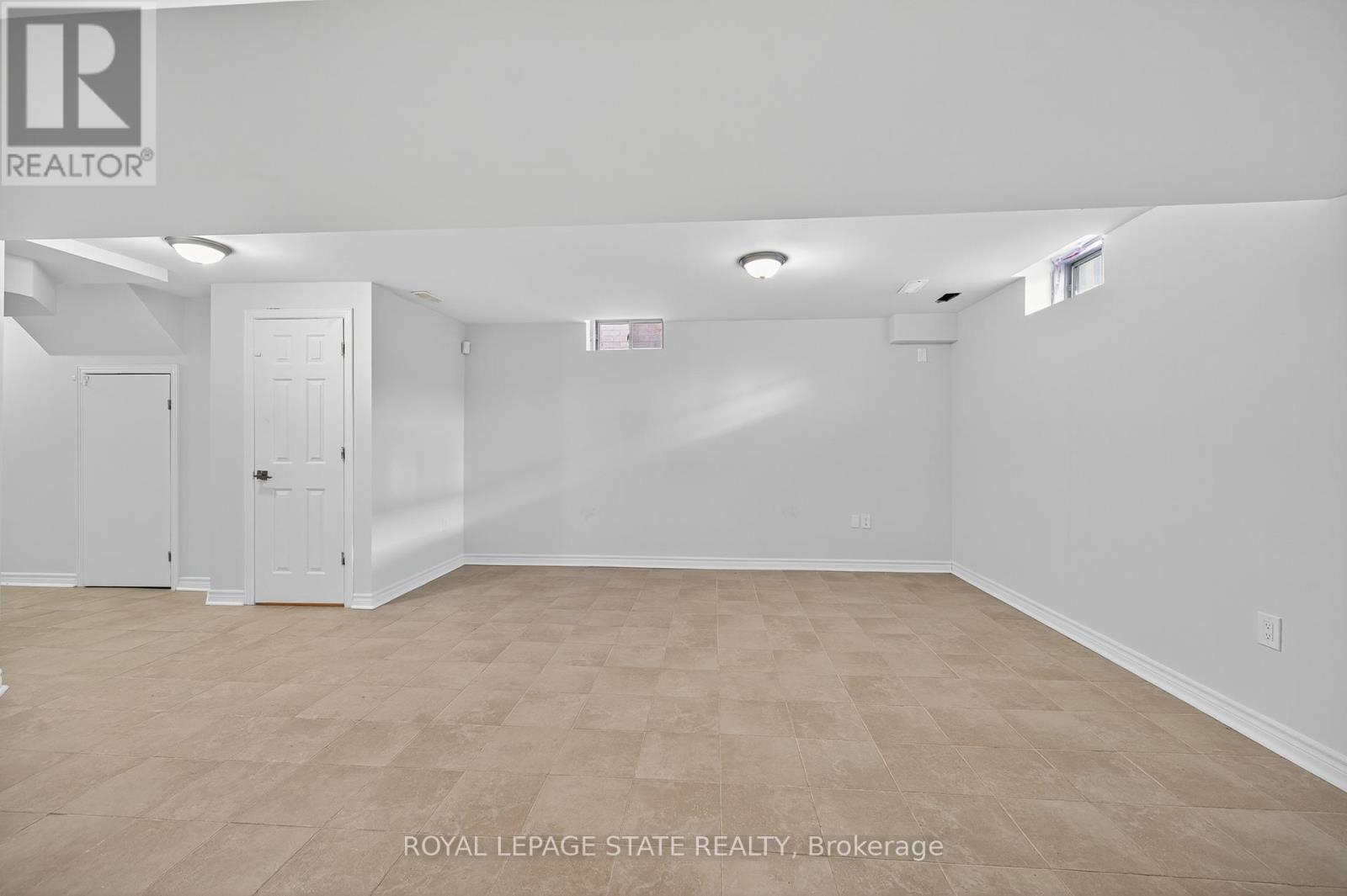 9 Rouley Lane, Hamilton, Ontario  L9G 0G5 - Photo 37 - X12540536