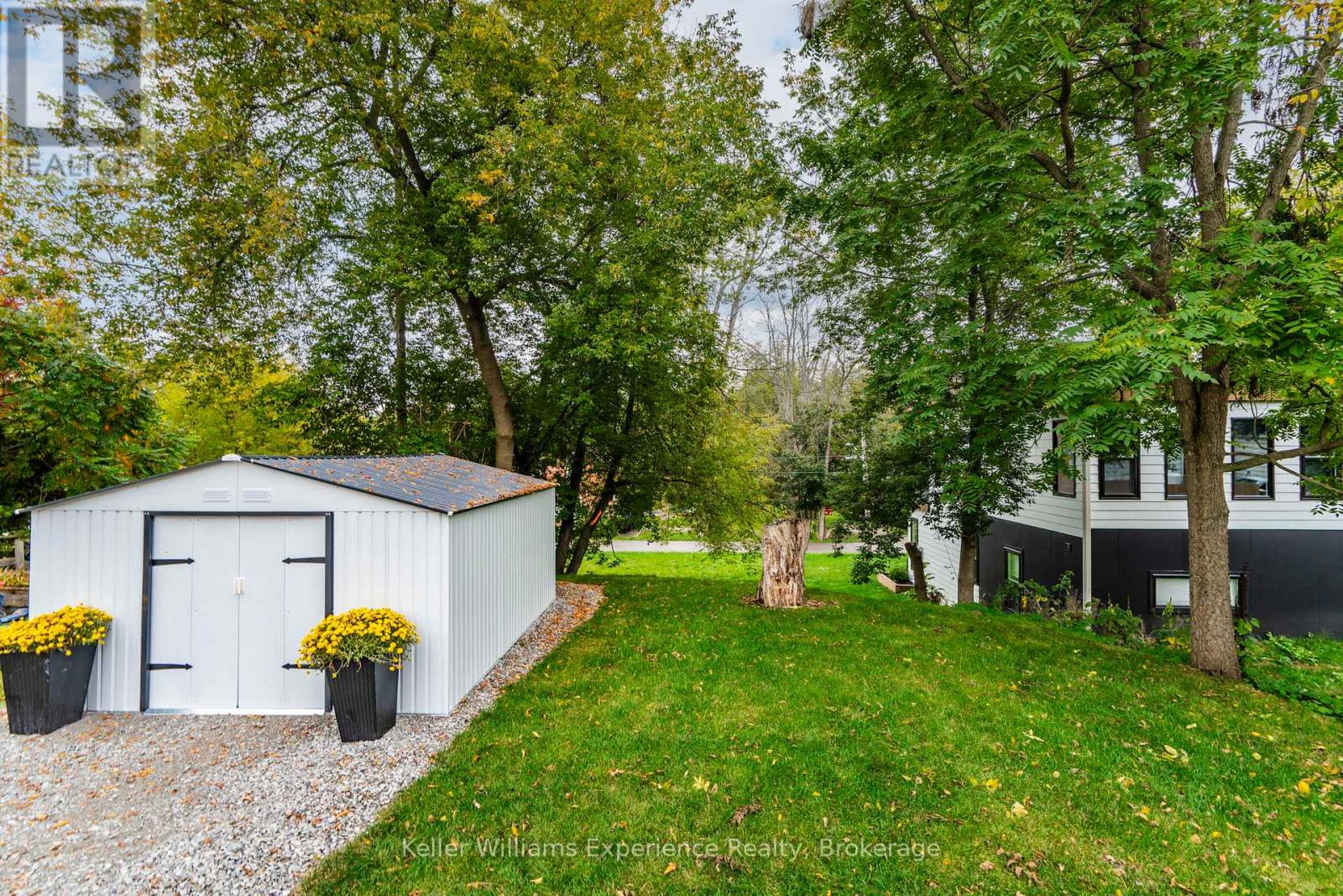 3355 Muskoka Street, Severn, Ontario  L0K 2B0 - Photo 32 - S12540596