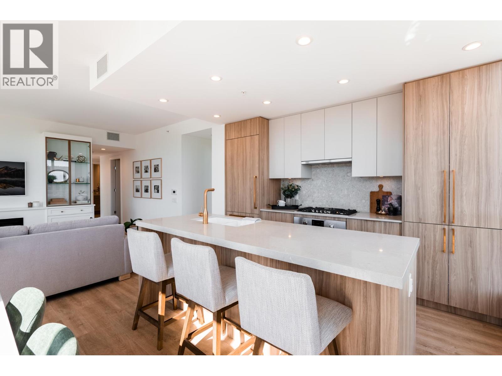 605 2325 Emery Court, North Vancouver, British Columbia  V7J 0E8 - Photo 12 - R3067067