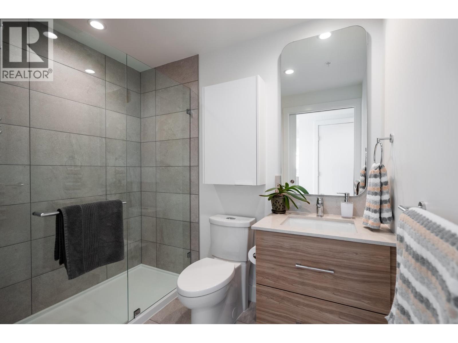 605 2325 Emery Court, North Vancouver, British Columbia  V7J 0E8 - Photo 30 - R3067067