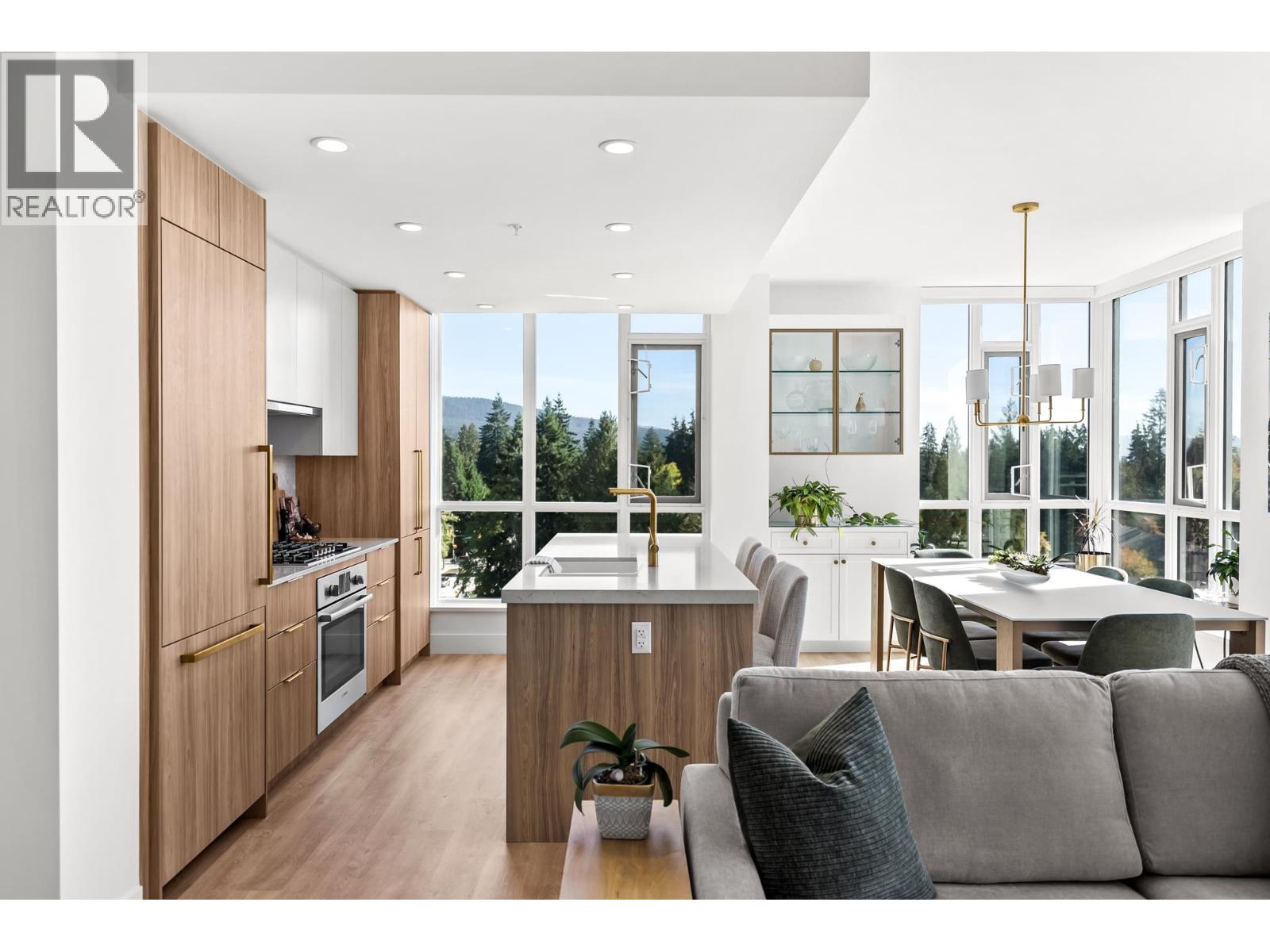 605 2325 Emery Court, North Vancouver, British Columbia  V7J 0E8 - Photo 5 - R3067067