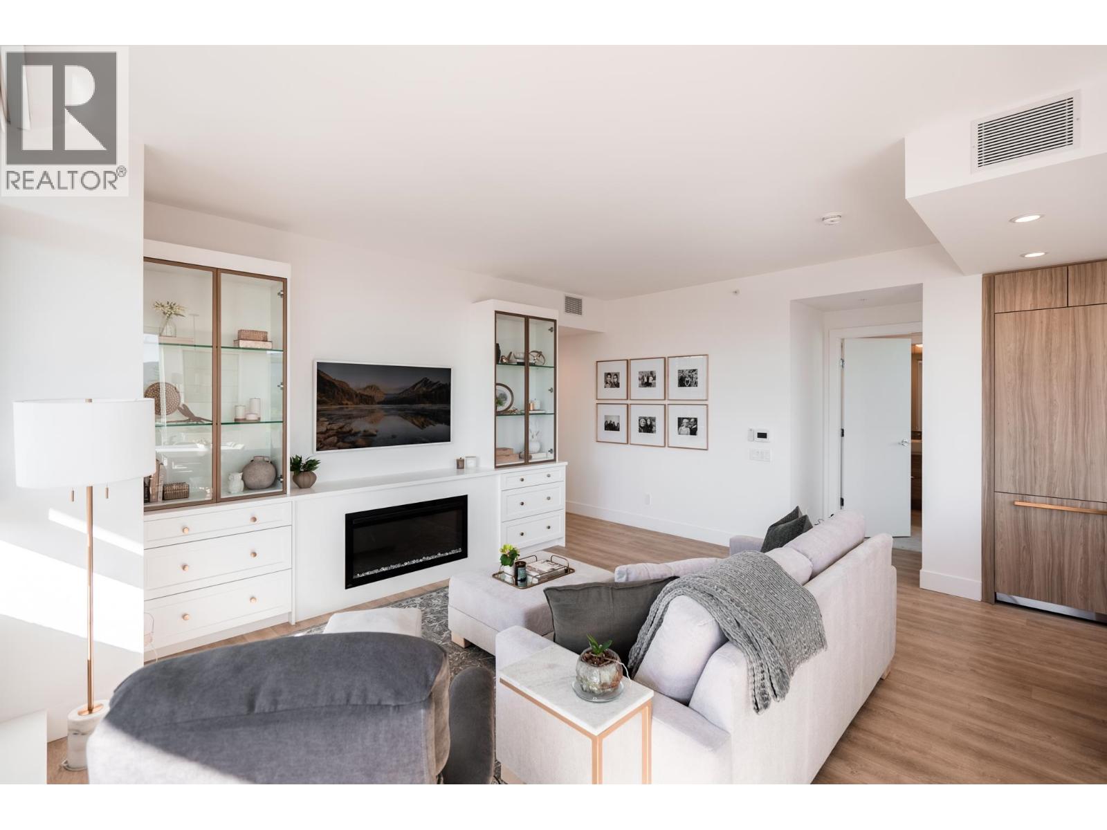 605 2325 Emery Court, North Vancouver, British Columbia  V7J 0E8 - Photo 7 - R3067067