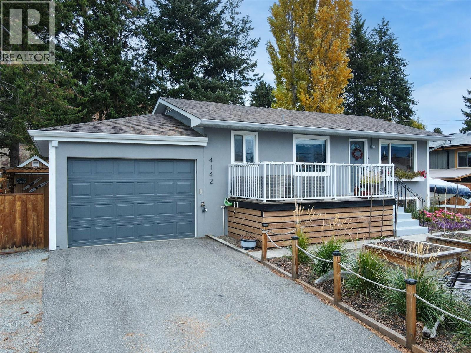 4142 San Clemente Avenue, peachland, British Columbia