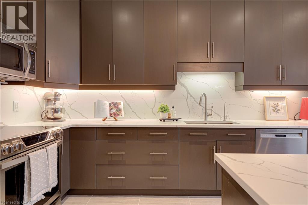 138 Eaglecrest Street, Kitchener, Ontario  N2K 0C4 - Photo 8 - 40773084