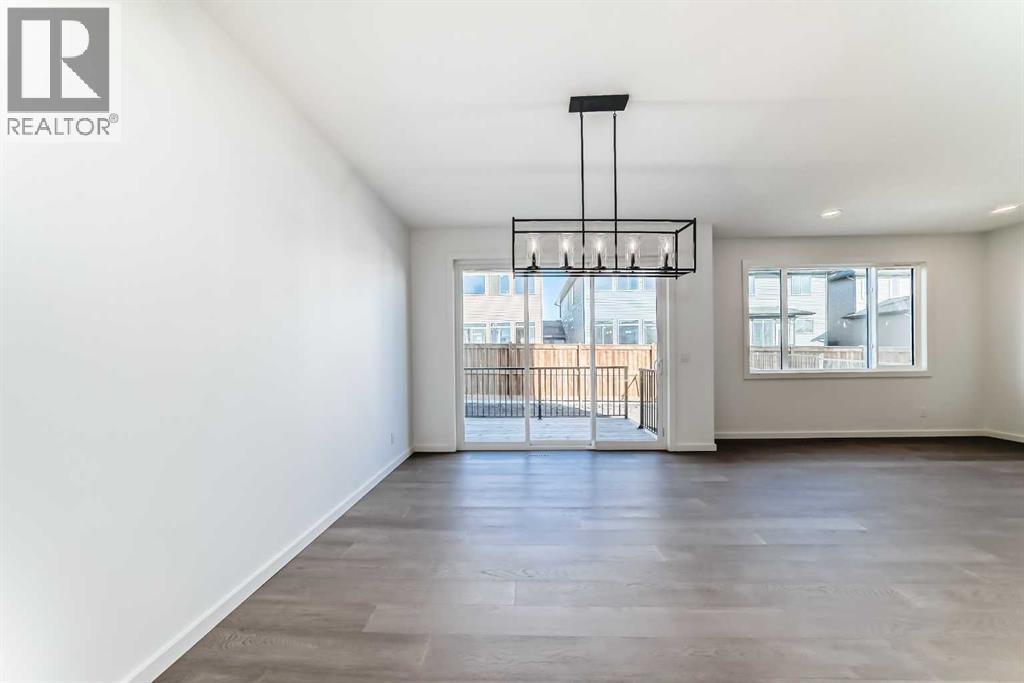 52 Creekside Path Sw, Calgary, Alberta  T2X 5W1 - Photo 11 - A2266517