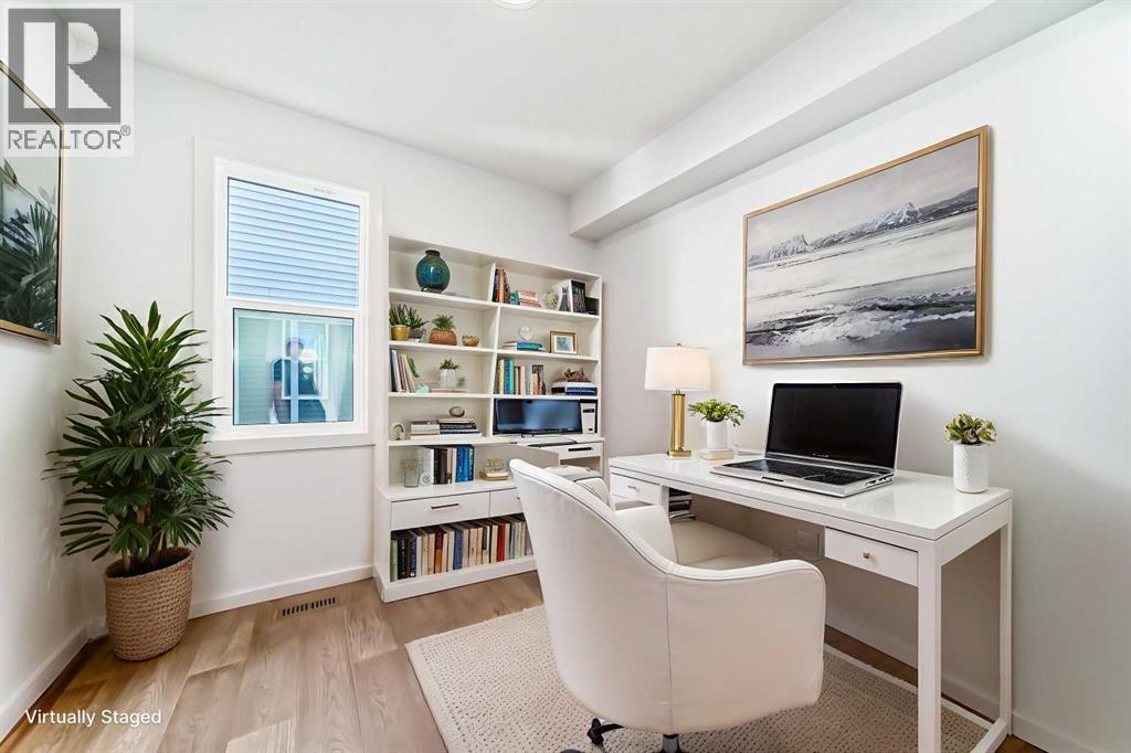 52 Creekside Path Sw, Calgary, Alberta  T2X 5W1 - Photo 2 - A2266517