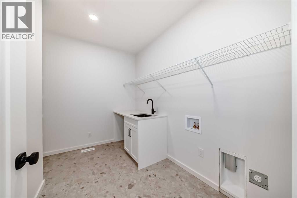 52 Creekside Path Sw, Calgary, Alberta  T2X 5W1 - Photo 36 - A2266517