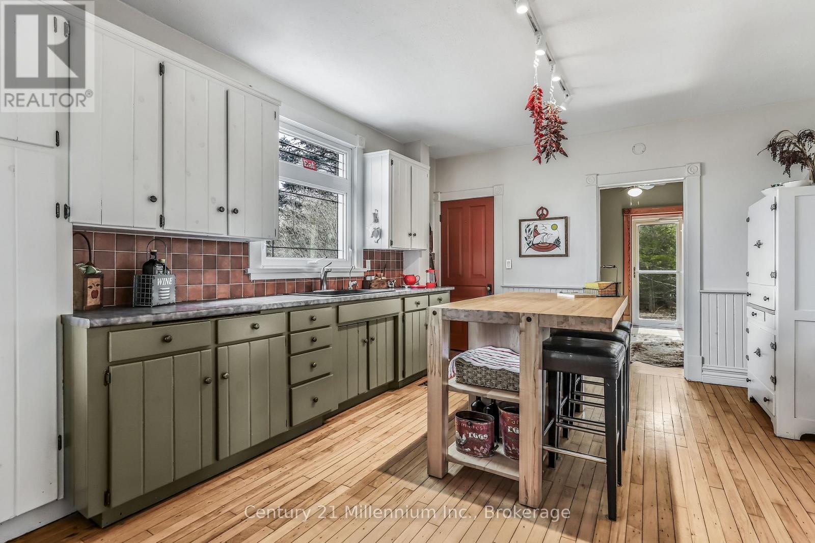 381103 Concession Road 4, West Grey, Ontario  N4N 3B9 - Photo 20 - X12540648