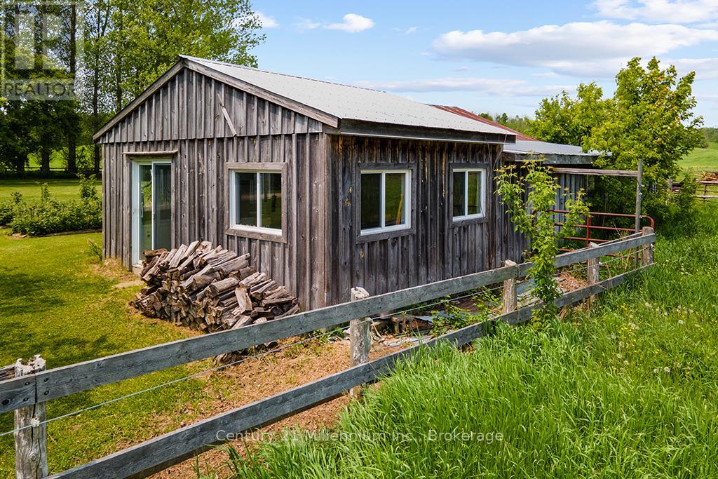 381103 Concession Road 4, West Grey, Ontario  N4N 3B9 - Photo 7 - X12540648