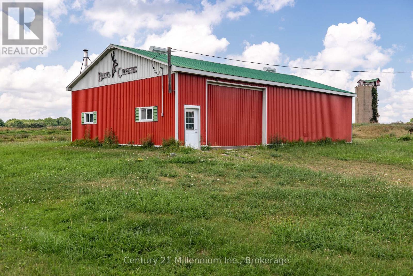 401345 Grey Road 4, West Grey, Ontario N4N 3B8 - Photo 37 - X12540658