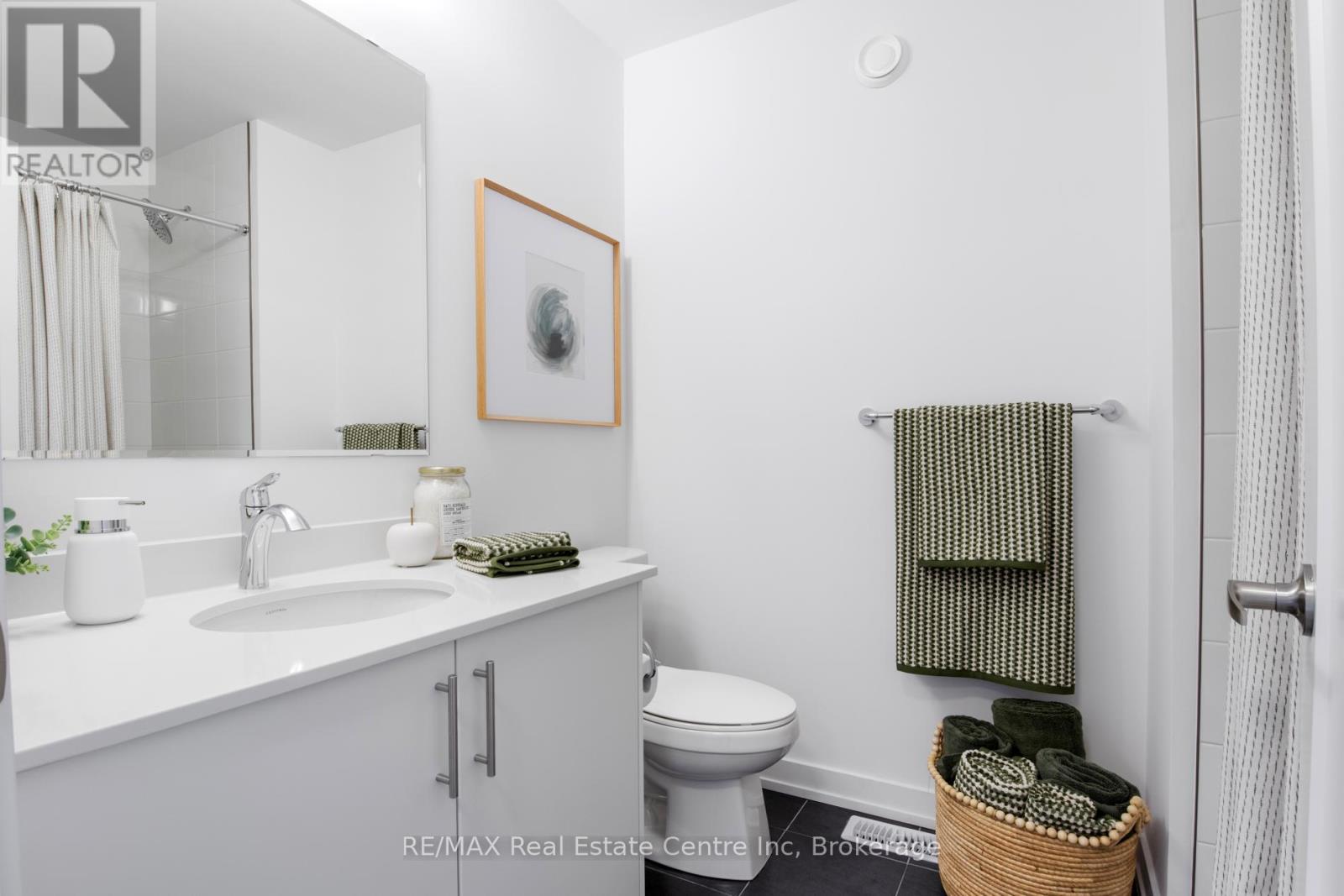 63 - 940 St.david Street N, Centre Wellington, Ontario N1M 2W3 - Photo 14 - X12540702