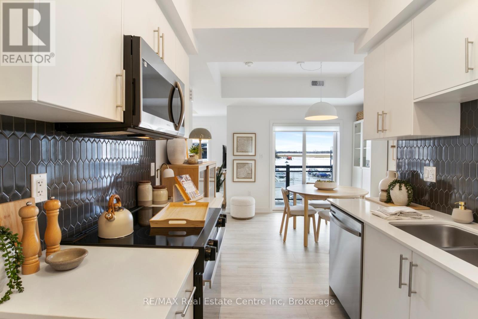 63 - 940 St.david Street N, Centre Wellington, Ontario N1M 2W3 - Photo 7 - X12540702