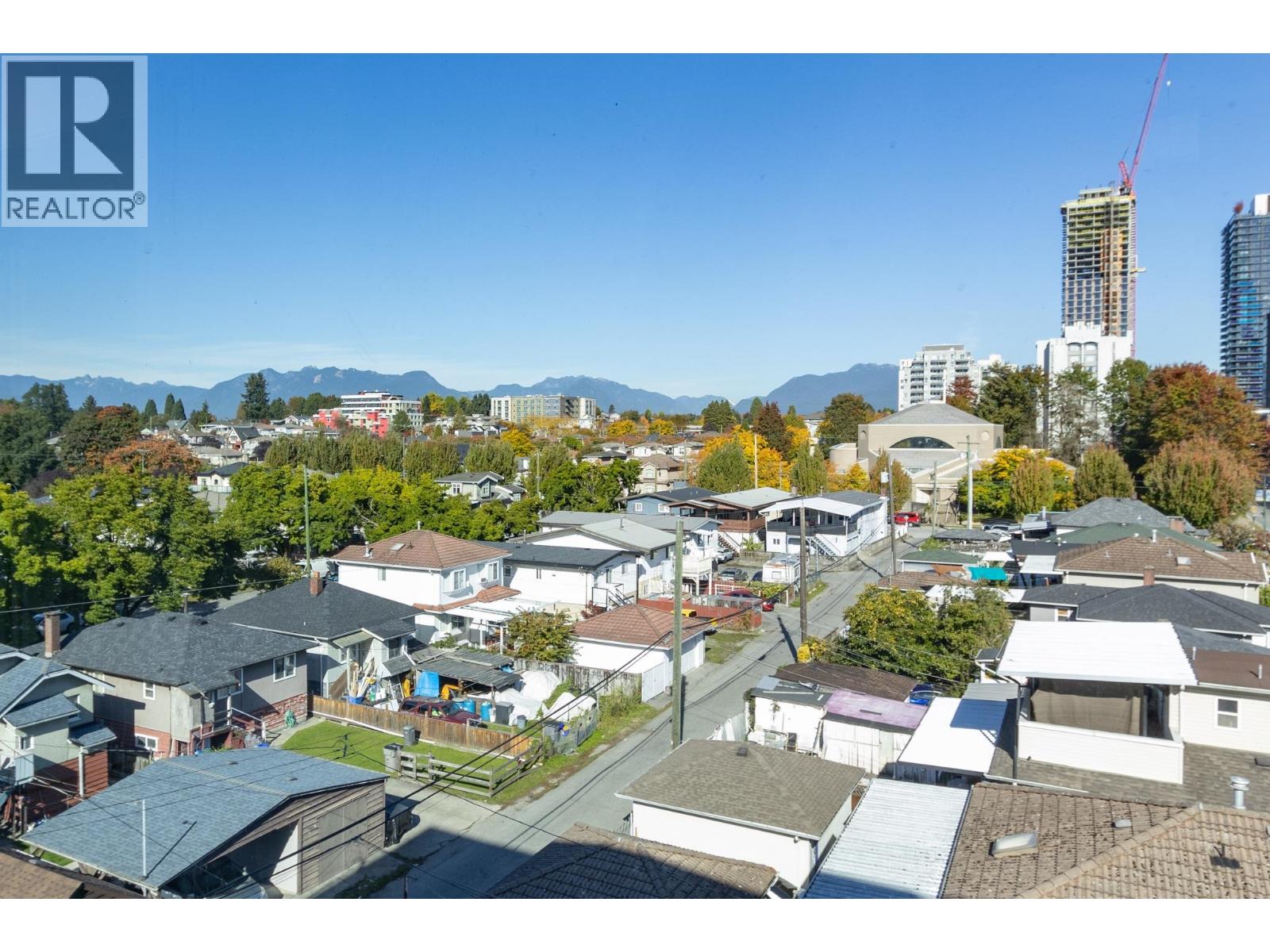 402 5399 Joyce Street, Vancouver, British Columbia  V5R 4H3 - Photo 2 - R3067056