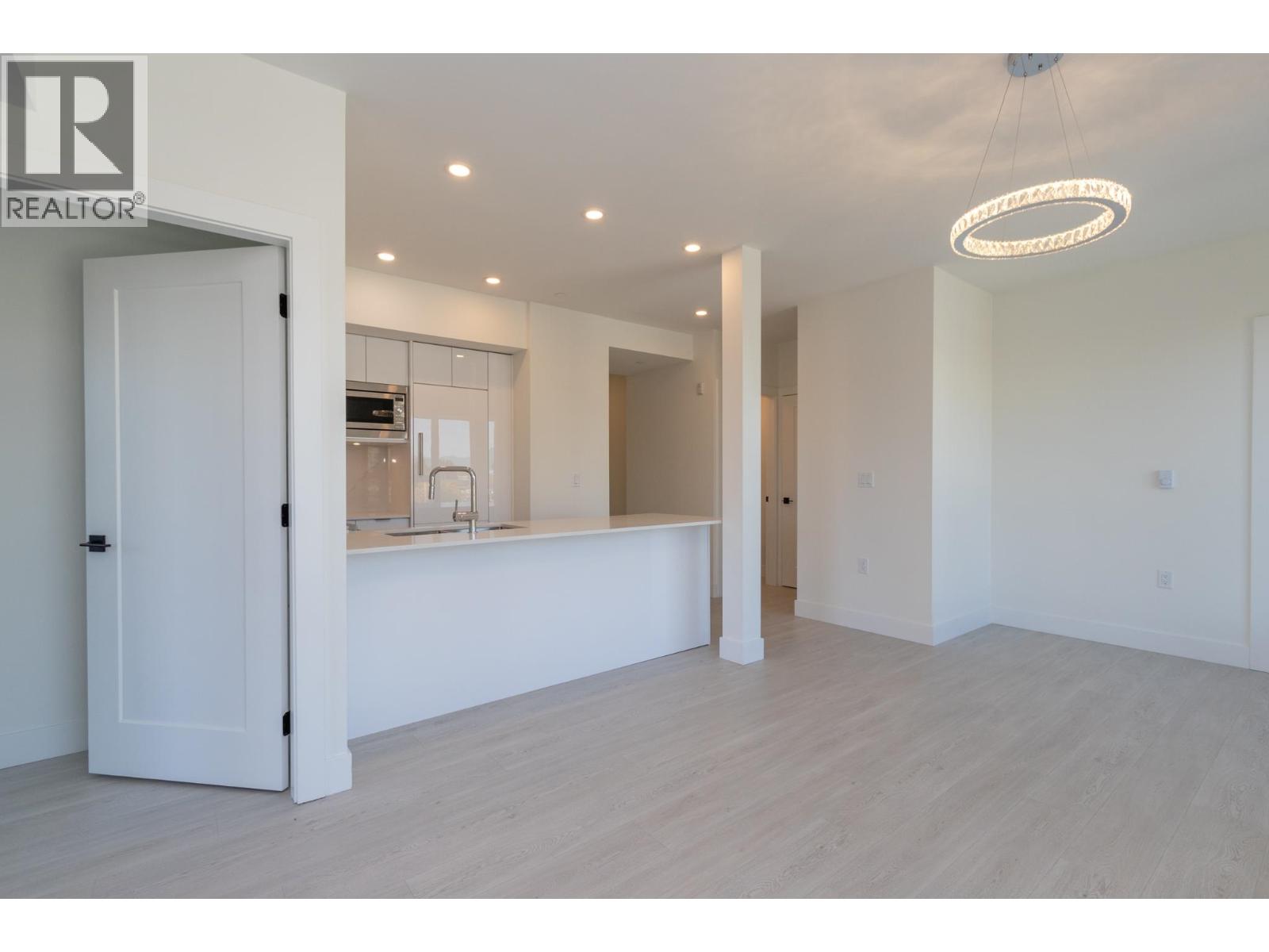 402 5399 Joyce Street, Vancouver, British Columbia  V5R 4H3 - Photo 7 - R3067056