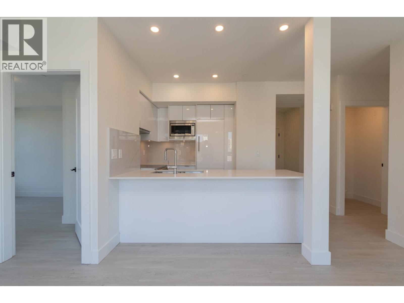 402 5399 Joyce Street, Vancouver, British Columbia  V5R 4H3 - Photo 8 - R3067056