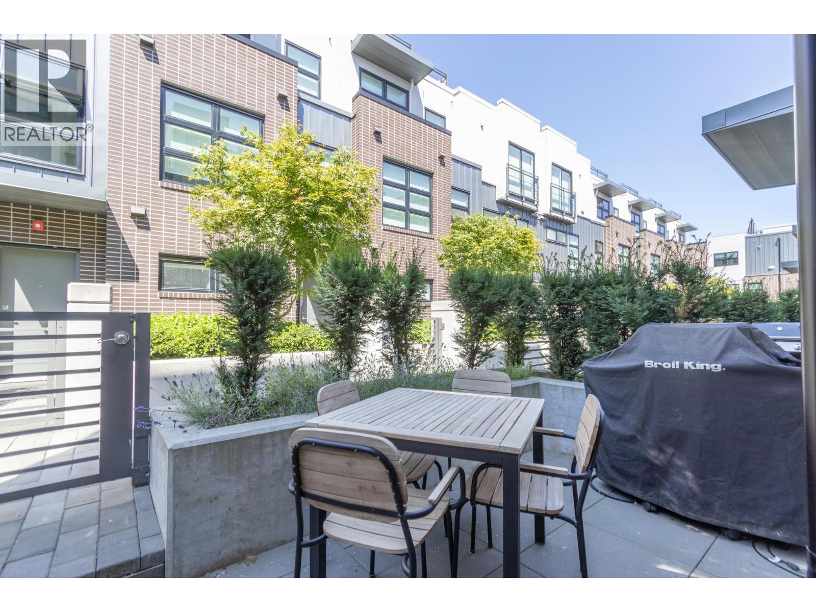 8 3490 Mt. Seymour Parkway, North Vancouver, British Columbia  V7H 1G5 - Photo 11 - R3067059