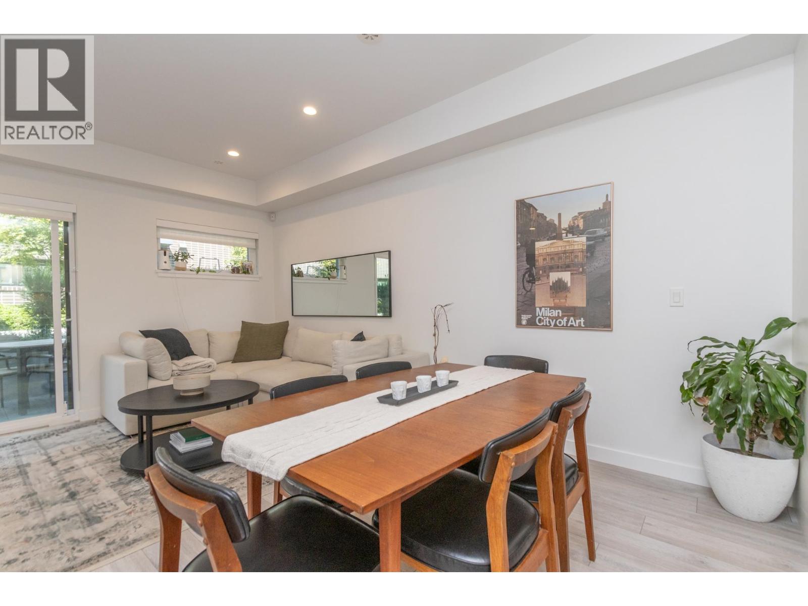 8 3490 Mt. Seymour Parkway, North Vancouver, British Columbia  V7H 1G5 - Photo 2 - R3067059