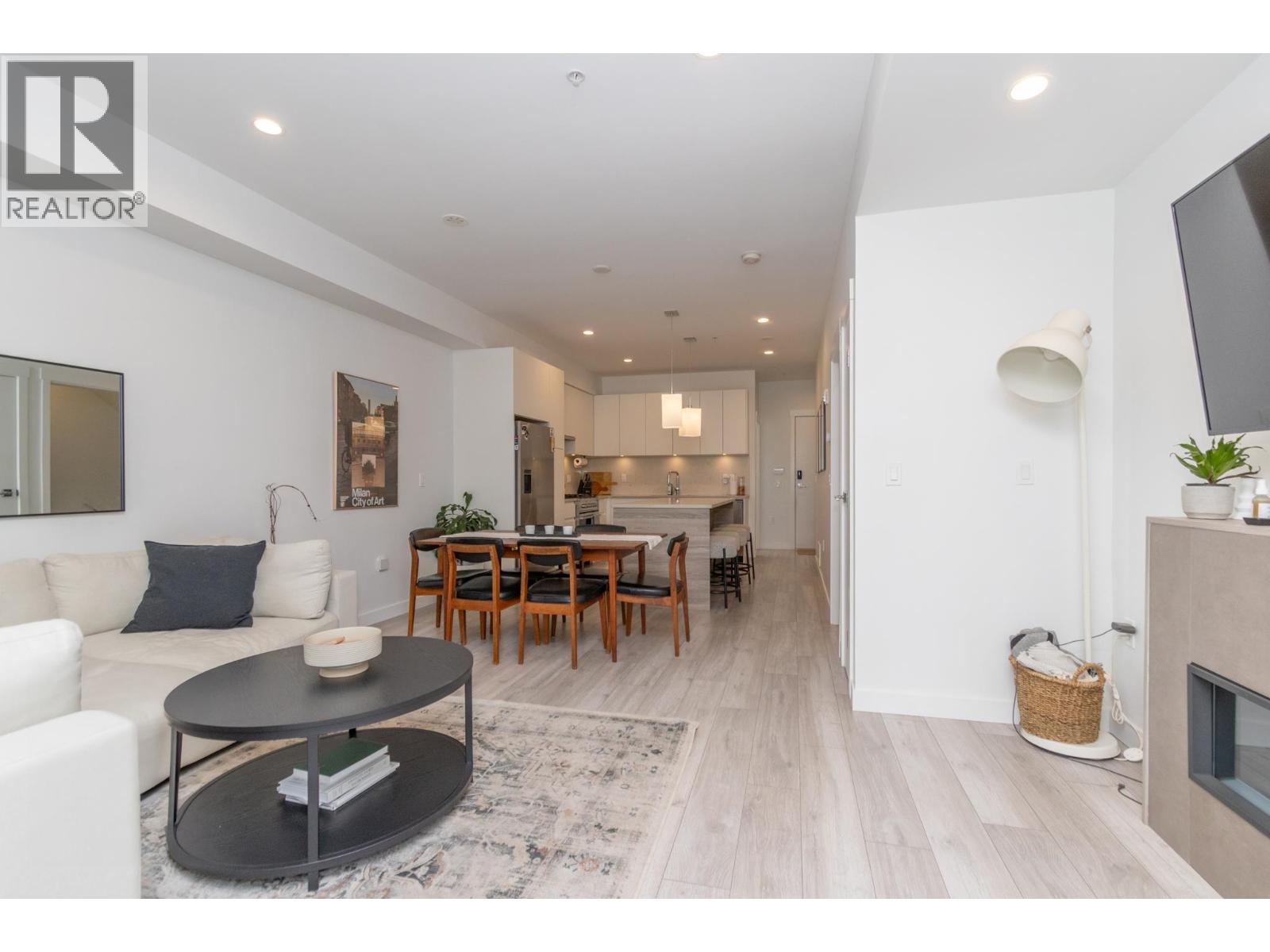 8 3490 Mt. Seymour Parkway, North Vancouver, British Columbia  V7H 1G5 - Photo 3 - R3067059