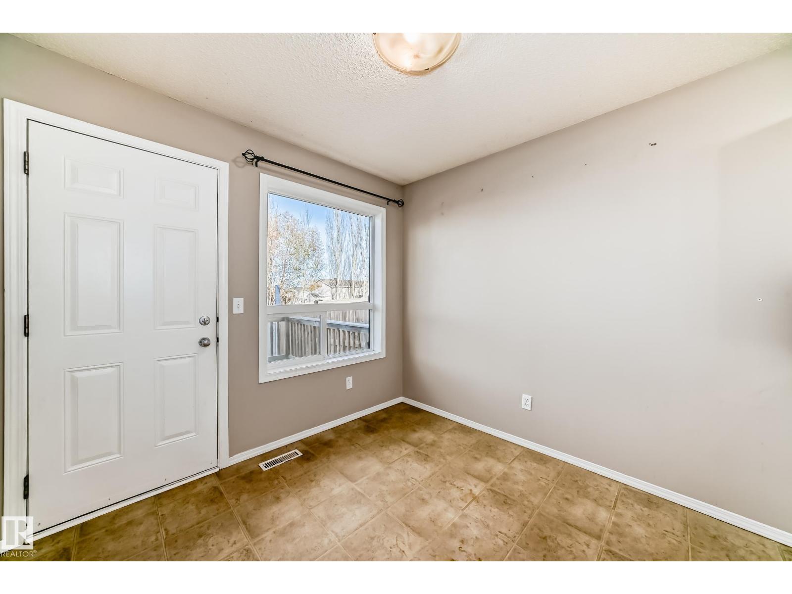 Unknown Address, ,    - Photo 17 - E4465574