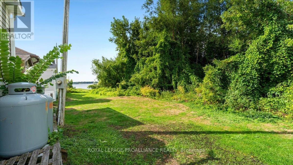 18 - 311 Dundas Street, Quinte West, Ontario  K8V 1M1 - Photo 31 - X12371658