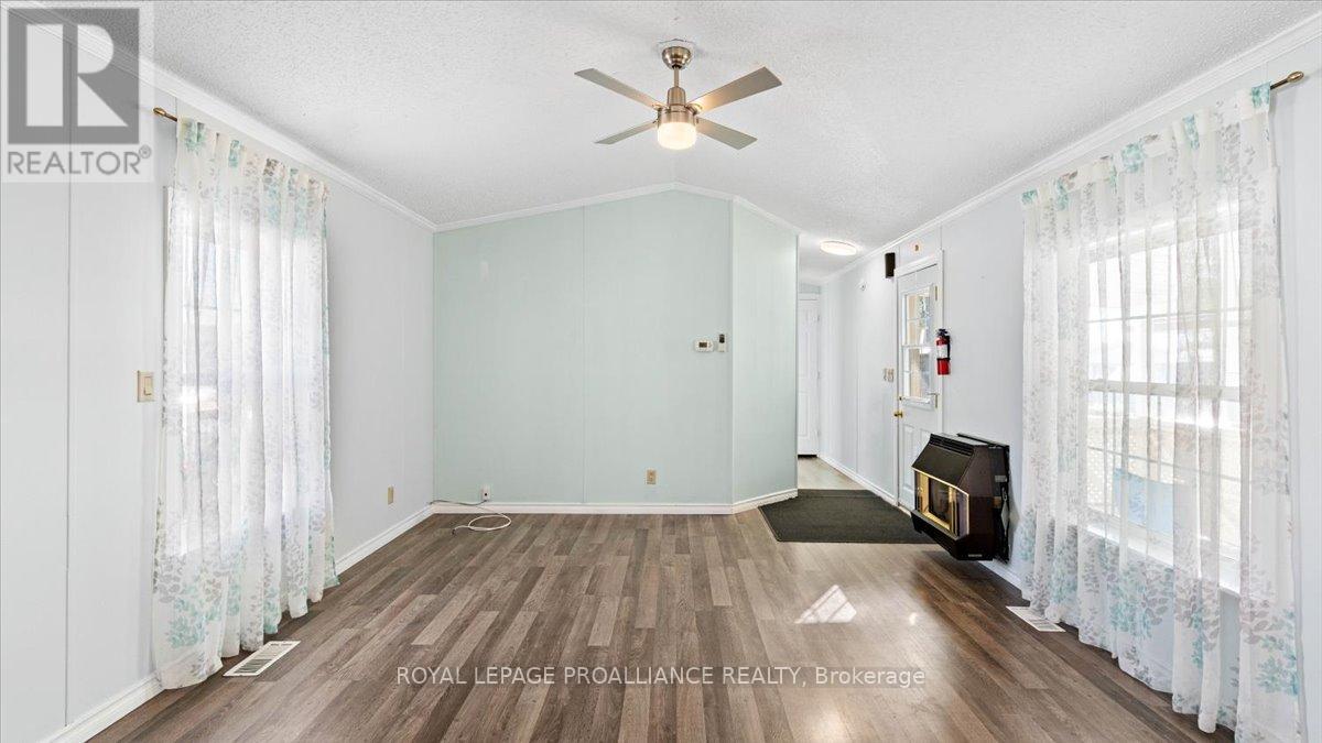 18 - 311 Dundas Street, Quinte West, Ontario  K8V 1M1 - Photo 4 - X12371658