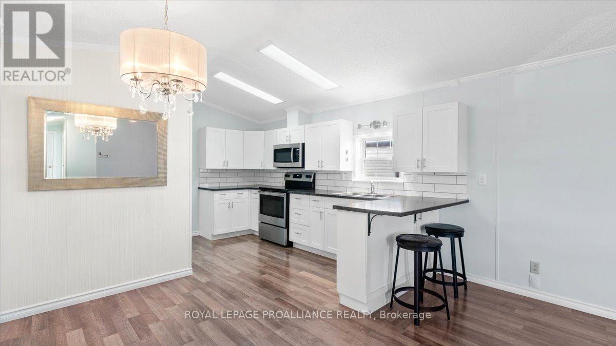 18 - 311 Dundas Street, Quinte West, Ontario  K8V 1M1 - Photo 8 - X12371658