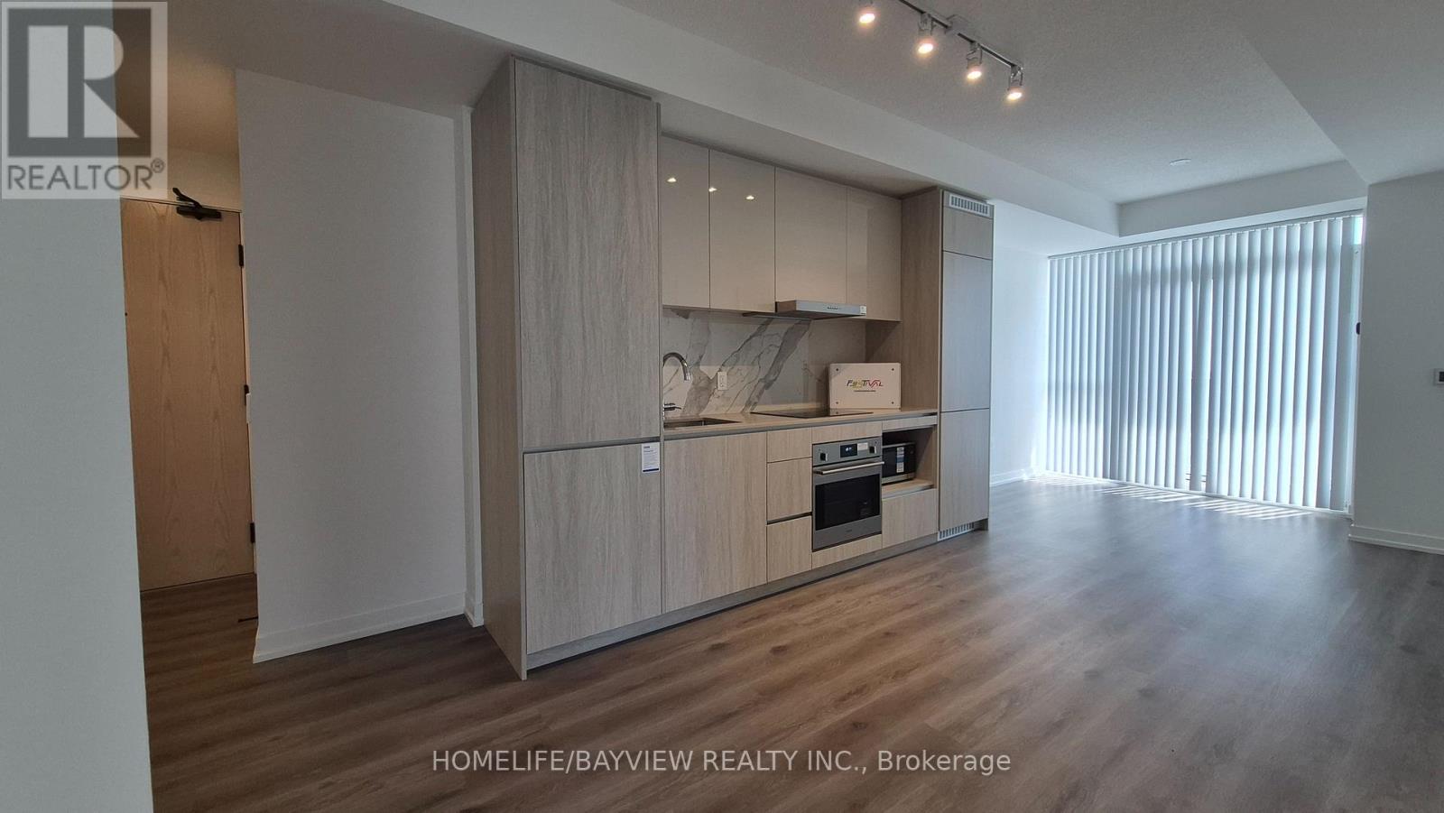 4212 - 28 Interchange Way Ave. Way, Vaughan, Ontario  L4K 0P8 - Photo 18 - N12496628