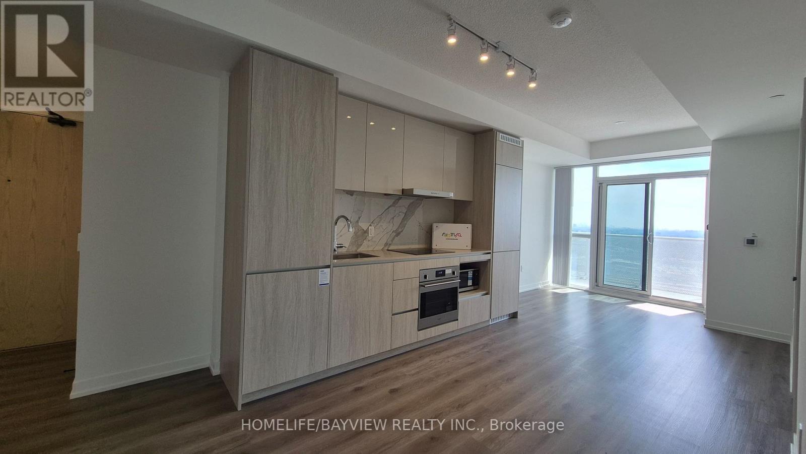 4212 - 28 Interchange Way Ave. Way, Vaughan, Ontario  L4K 0P8 - Photo 24 - N12496628