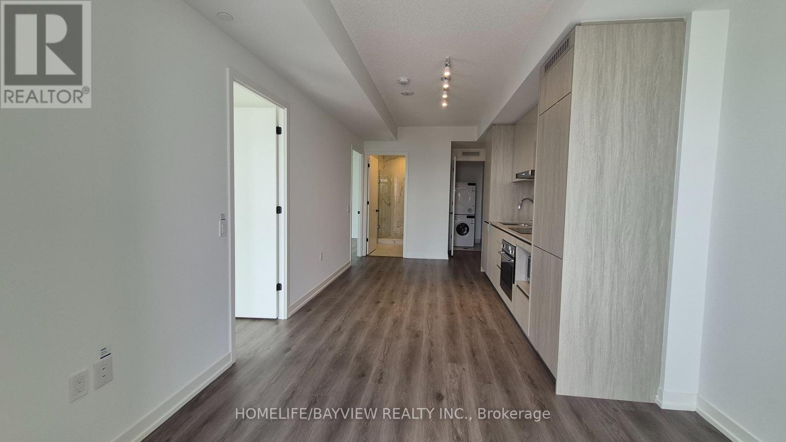 4212 - 28 Interchange Way Ave. Way, Vaughan, Ontario  L4K 0P8 - Photo 7 - N12496628