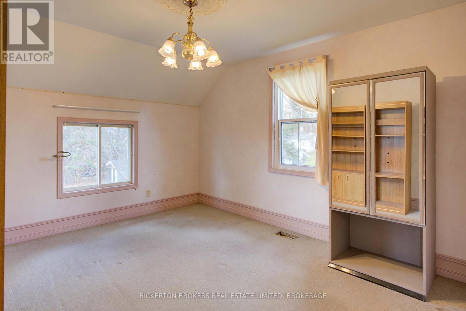 20 Gilbert Street, Lansdowne Village, Ontario K0E 1L0 - Photo 24 - X12536942