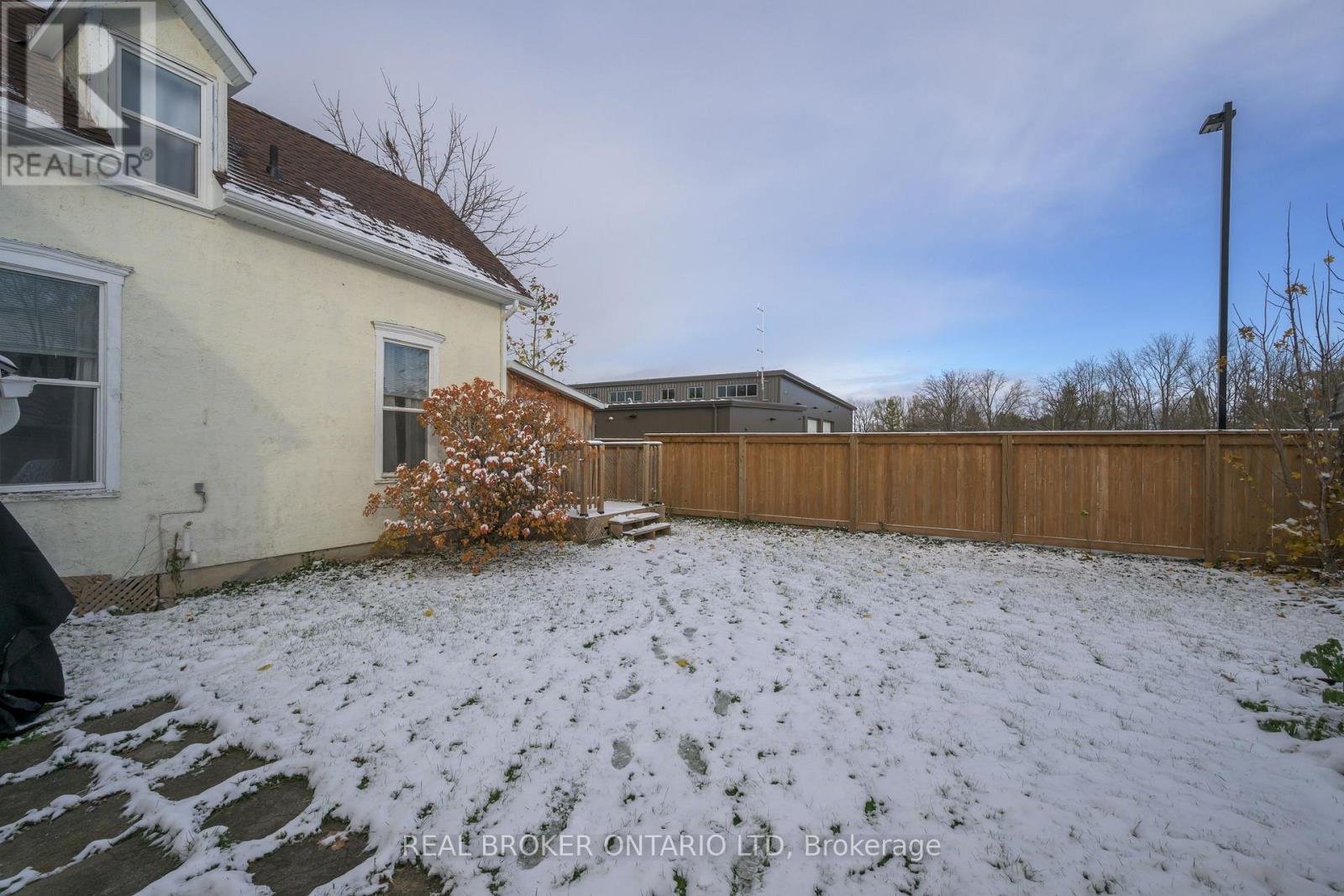 222 Ellen Street, North Middlesex, Ontario  N0M 2K0 - Photo 29 - X12540100