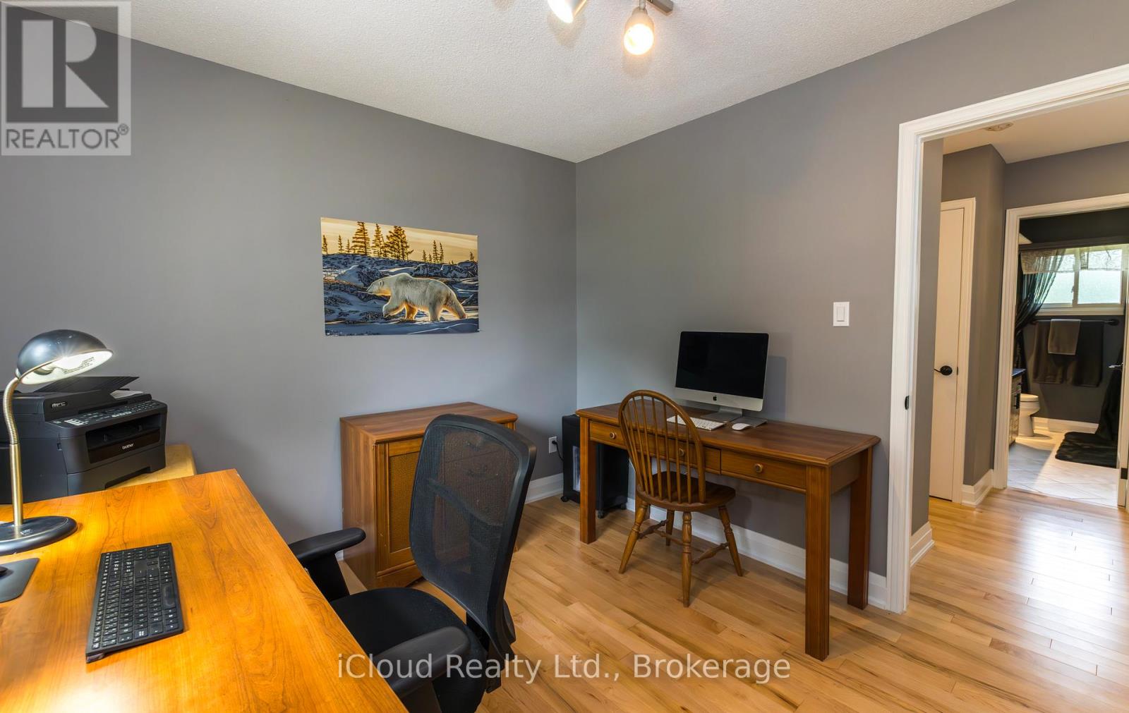 2183 Sandringham Drive, Burlington, Ontario  L7P 3E7 - Photo 24 - W12356291