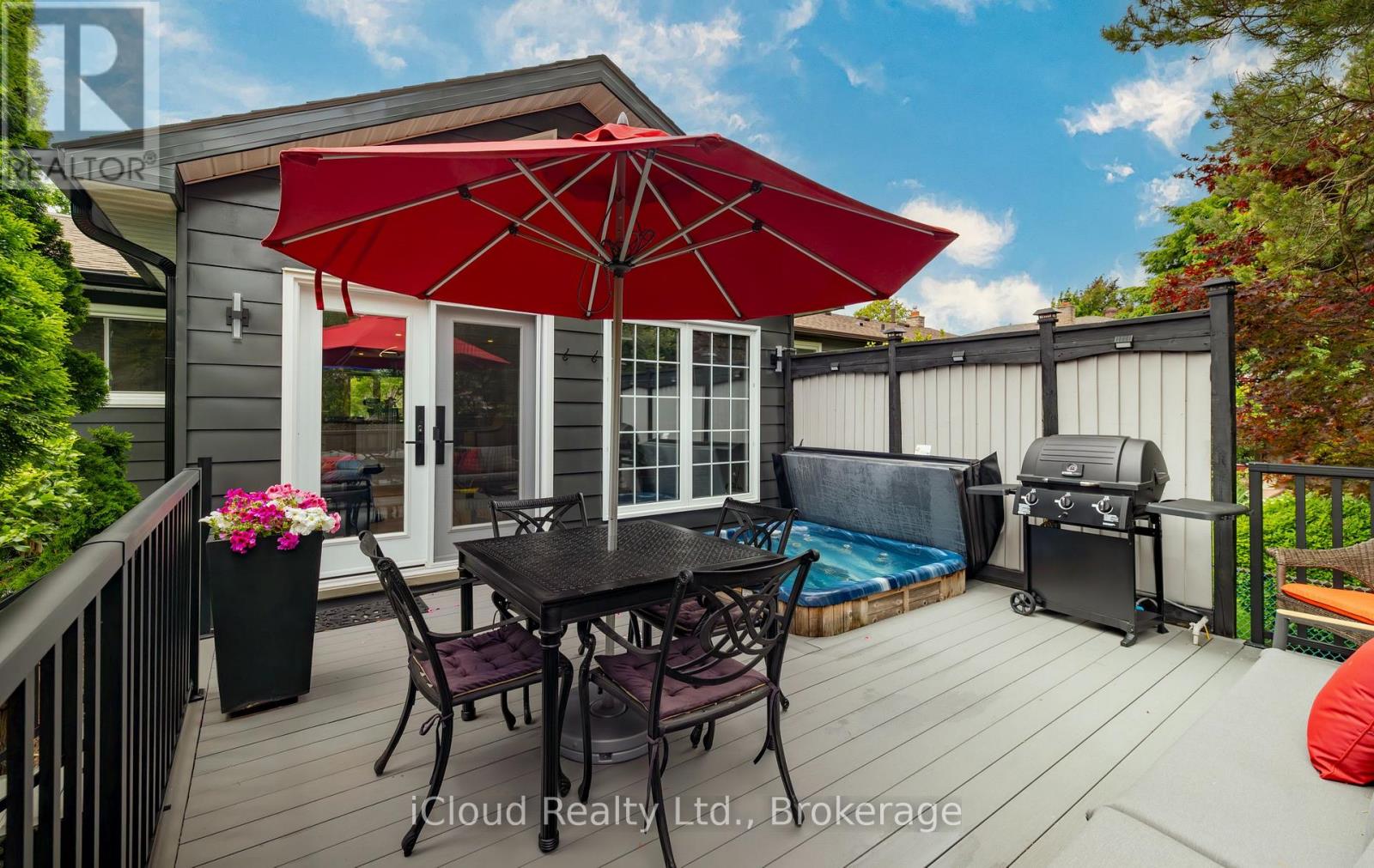 2183 Sandringham Drive, Burlington, Ontario  L7P 3E7 - Photo 42 - W12356291