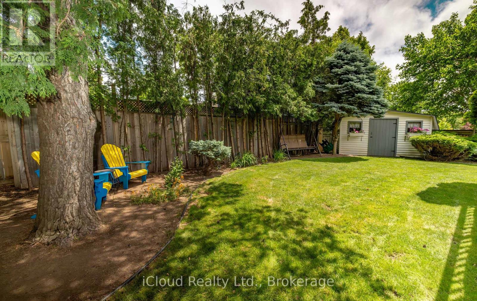 2183 Sandringham Drive, Burlington, Ontario  L7P 3E7 - Photo 37 - W12356291