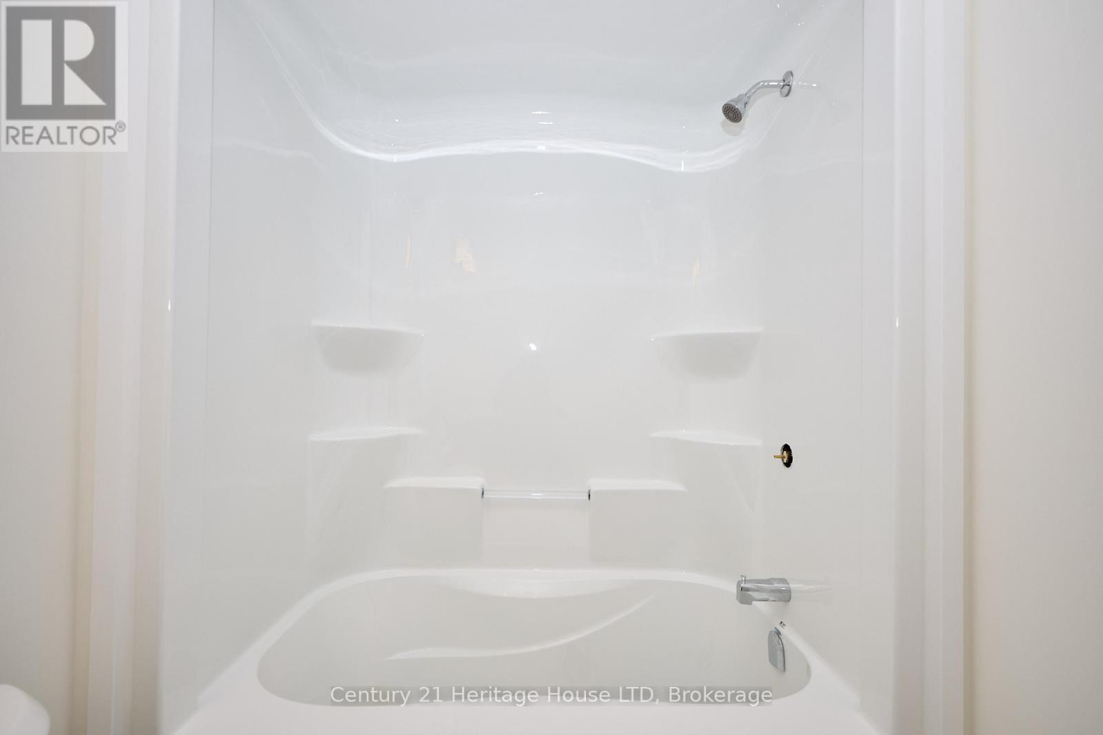 14 - 397 Garrison Road, Fort Erie, Ontario L2A 1N1 - Photo 22 - X12538510