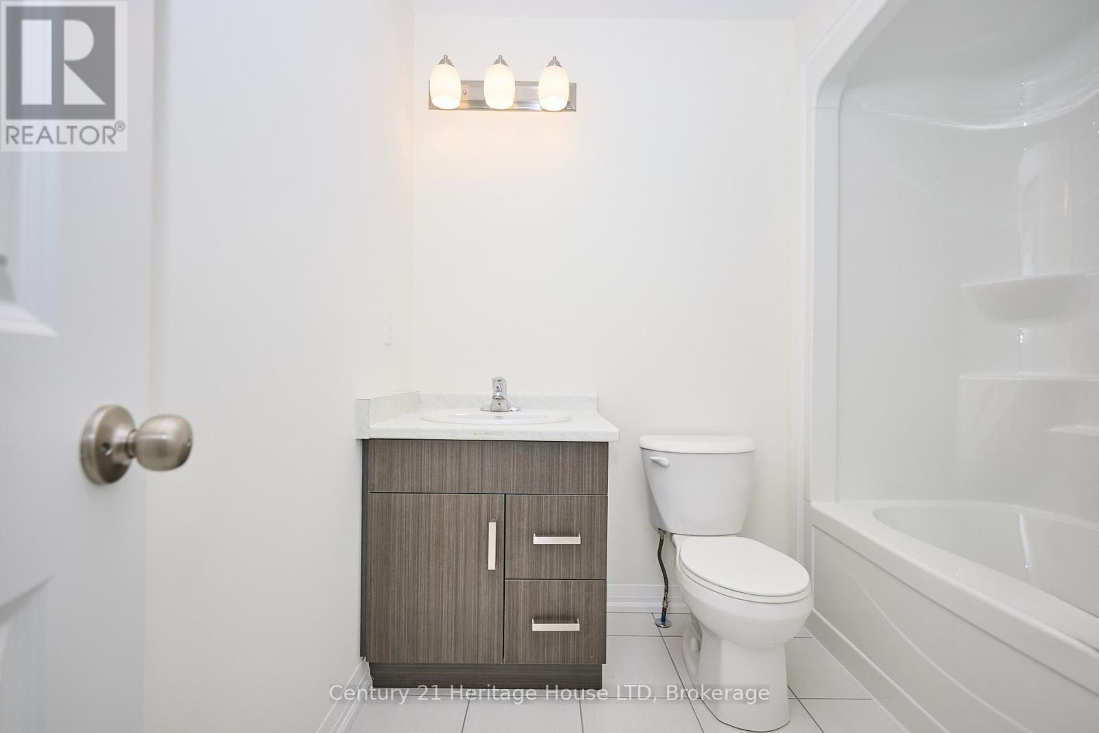 14 - 397 Garrison Road, Fort Erie, Ontario L2A 1N1 - Photo 23 - X12538510