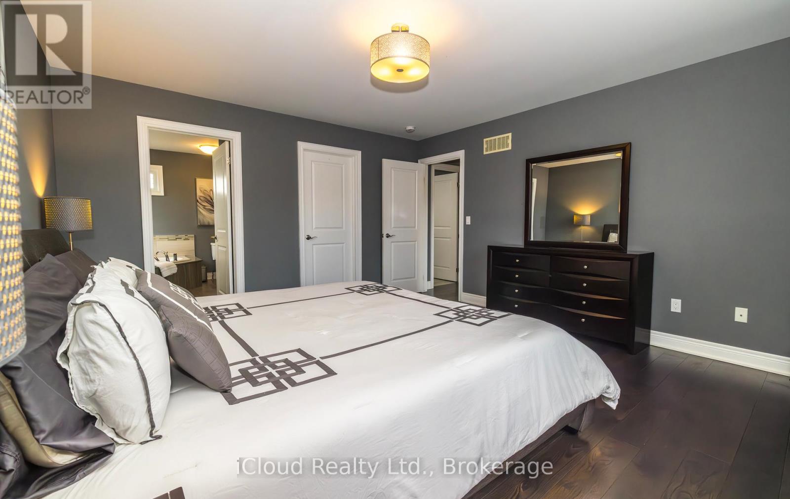 9305 Eagle Ridge Drive, Niagara Falls, Ontario L2H 0G4 - Photo 31 - X12354065