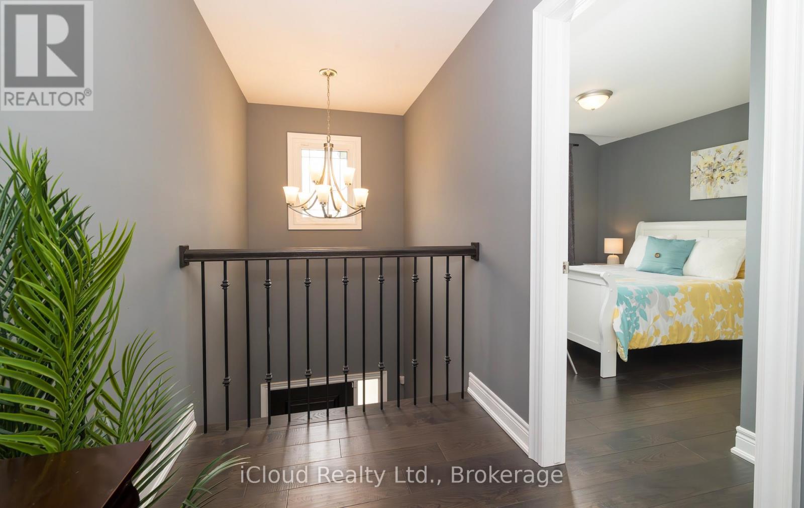 9305 Eagle Ridge Drive, Niagara Falls, Ontario L2H 0G4 - Photo 16 - X12354065