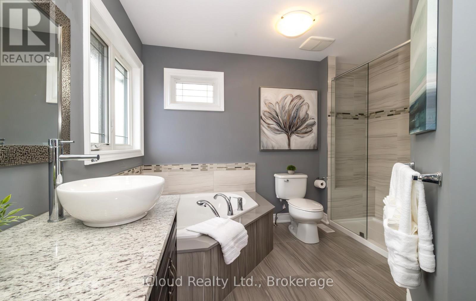 9305 Eagle Ridge Drive, Niagara Falls, Ontario L2H 0G4 - Photo 34 - X12354065