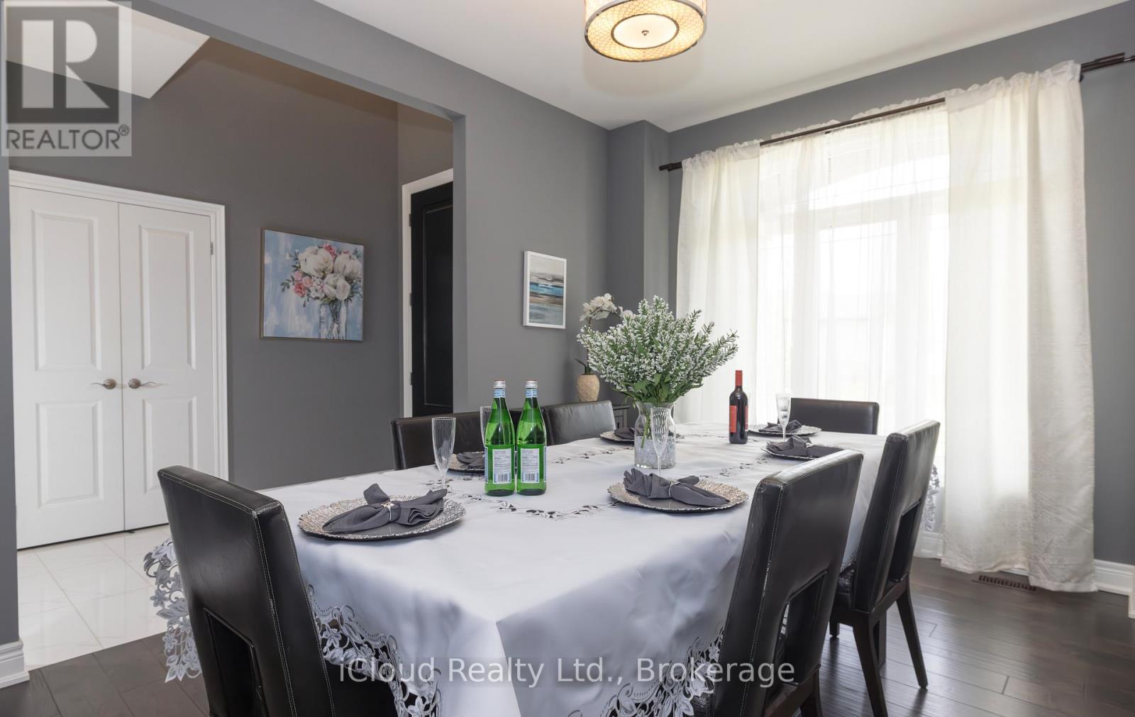 9305 Eagle Ridge Drive, Niagara Falls, Ontario L2H 0G4 - Photo 6 - X12354065