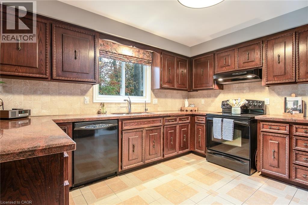 179 Shuh Avenue, Kitchener, Ontario  N2A 1H4 - Photo 11 - 40787074