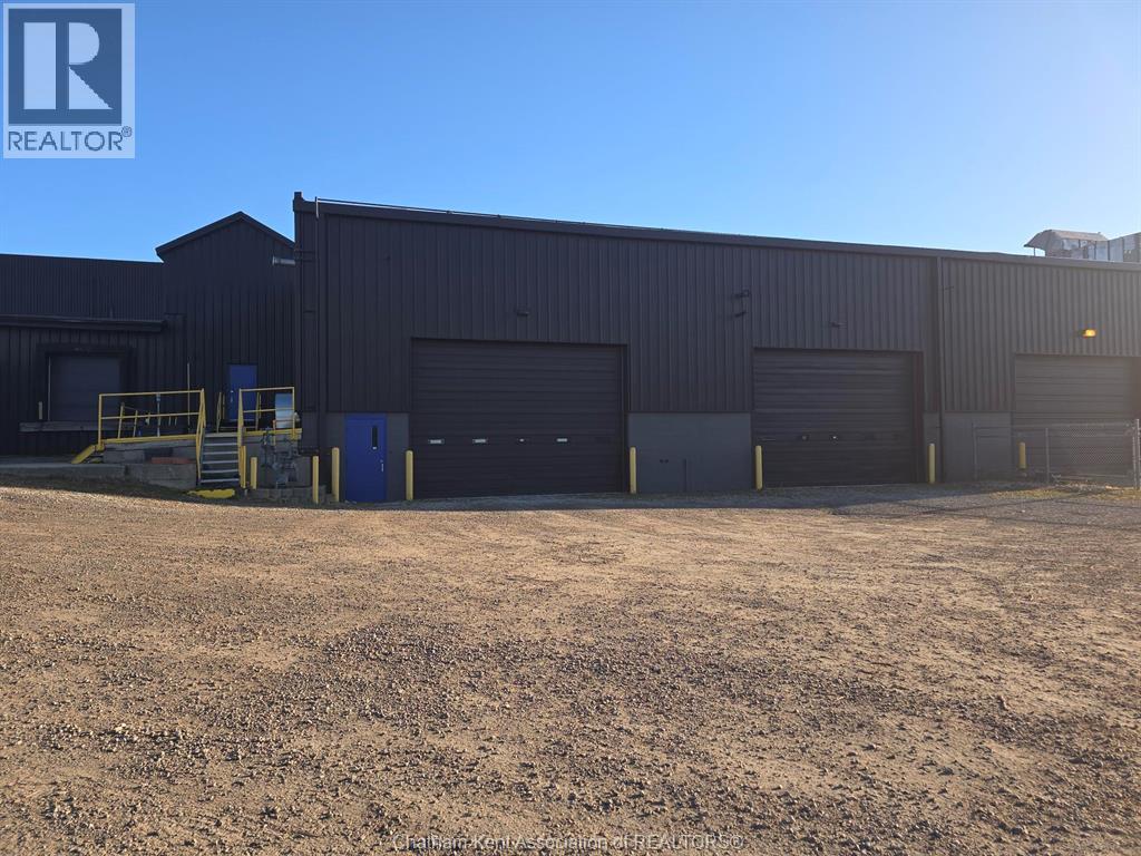 20 Currie Street, Chatham, Ontario  N7M 6L9 - Photo 2 - 25023264